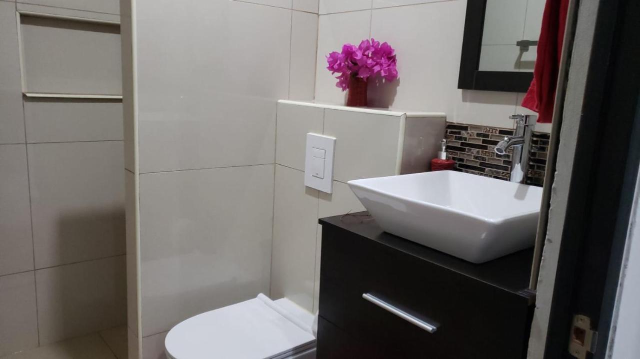 Cg Apartment - Flamboyan 빌렘스타트 외부 사진